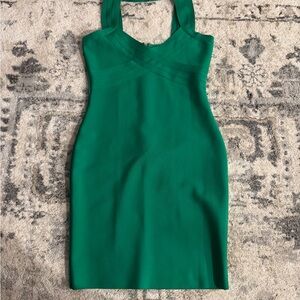 Elegant Green Sleeveless Dress
